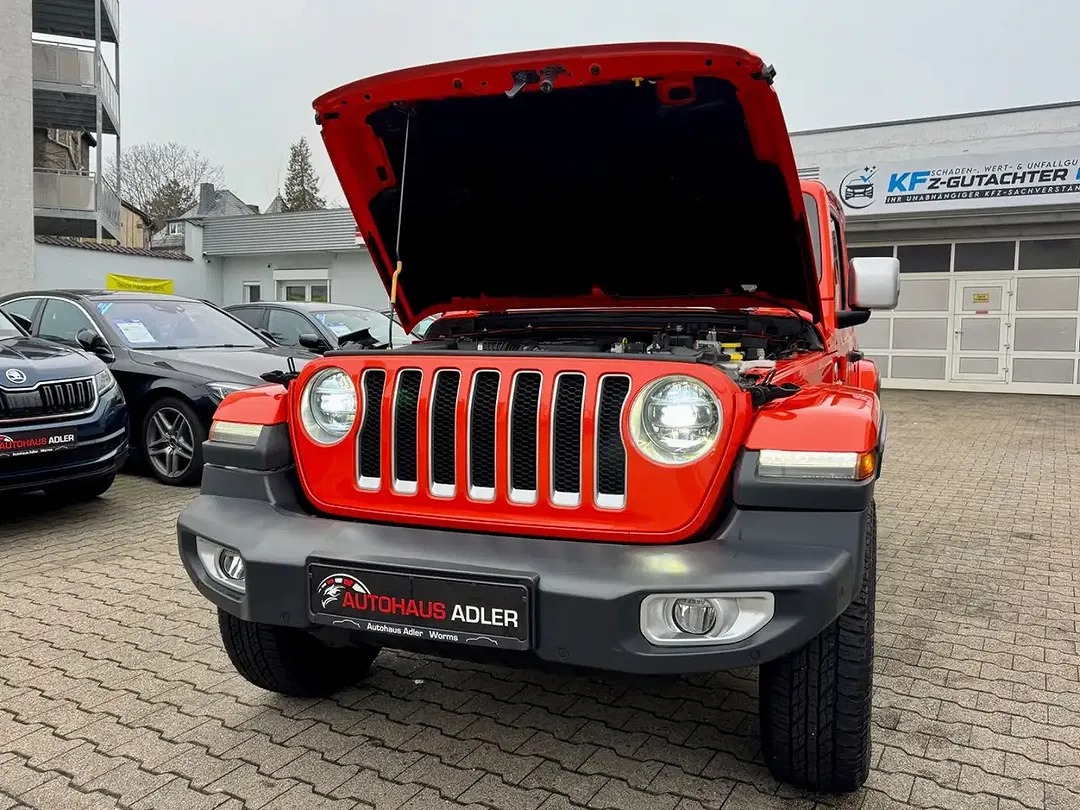 Jeep Wrangler 2.2 CRDi 4x4 Unlimited Sahara Overland - Thumbnail 6
