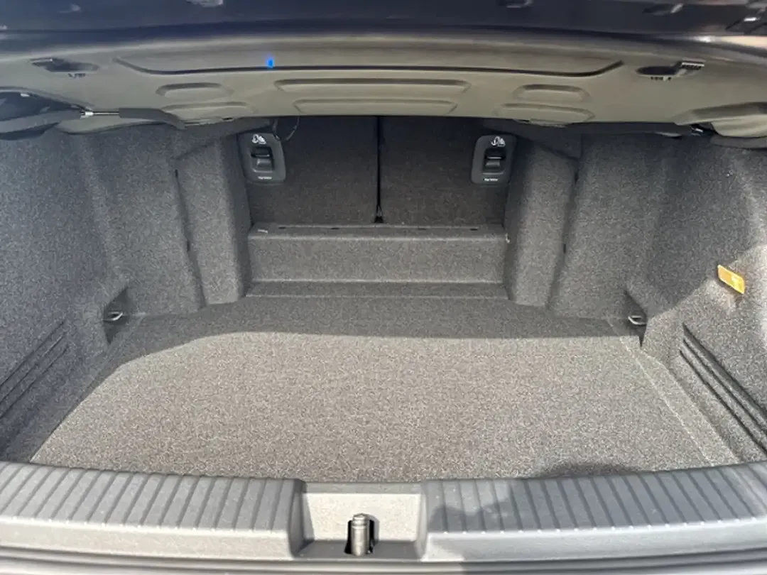 Volkswagen T-Roc 1.5 TSI DSG R-Line - Thumbnail 6