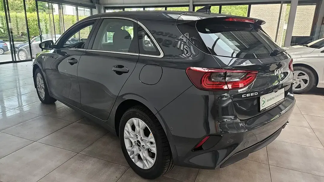 Kia Ceed / cee'd DCT Vision - Thumbnail 7