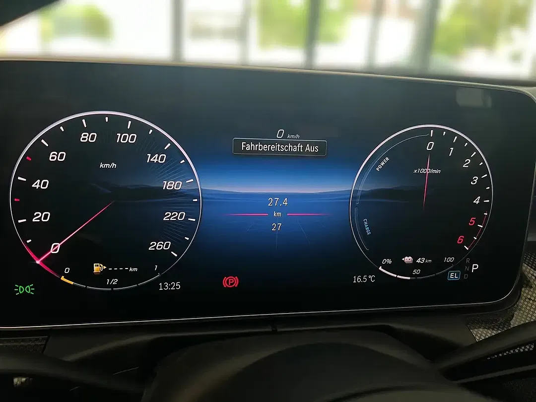 Mercedes-Benz C 300 4MATIC AMG Edition - Thumbnail 11