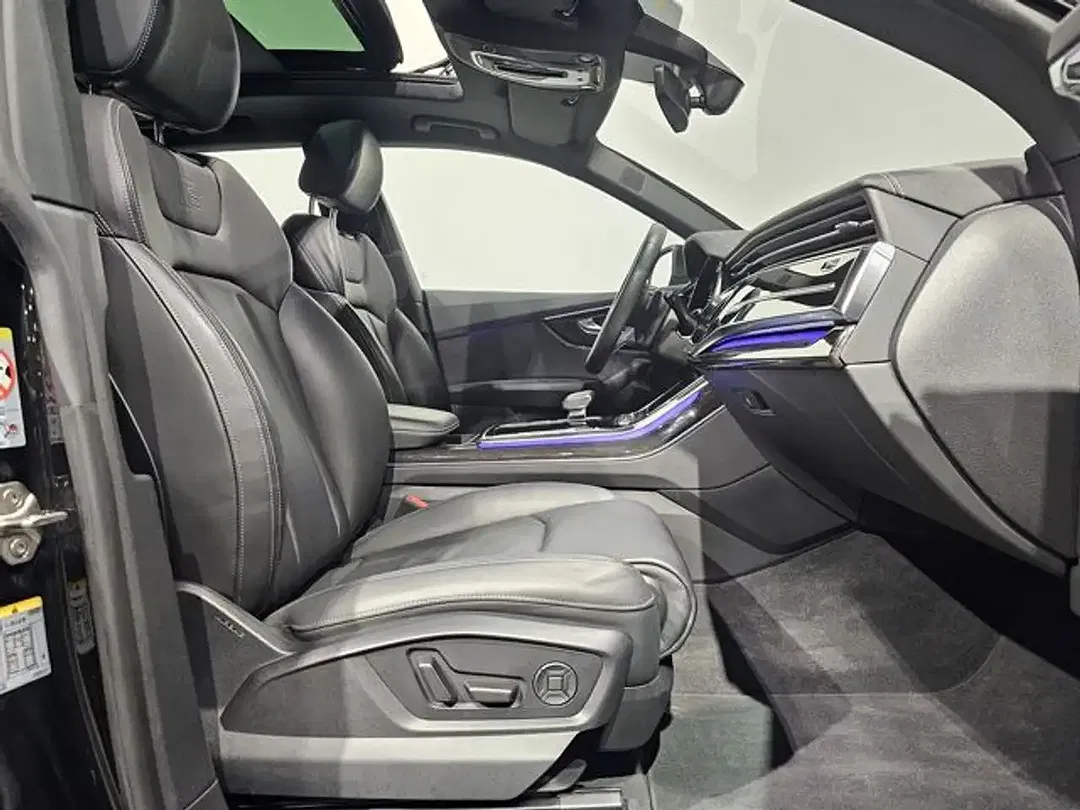 Audi SQ8 Matrix LED Black Edition - Thumbnail 13