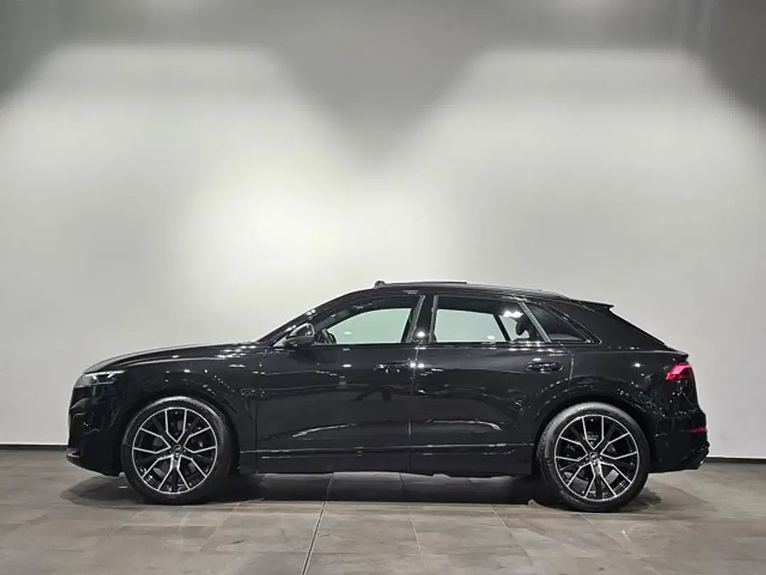 Audi SQ8 Matrix LED Black Edition - Thumbnail 7