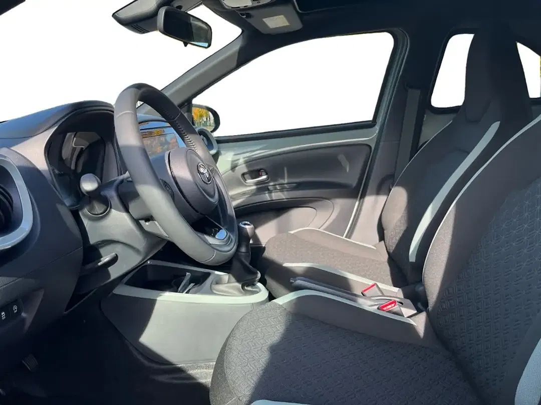 Toyota Aygo X Teamplayer - Thumbnail 11