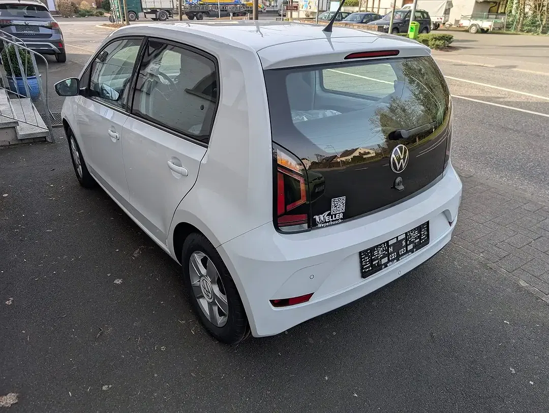 Volkswagen up! - Thumbnail 6