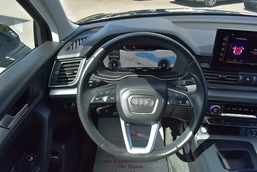 Audi Q5 quattro Sportback - Thumbnail 11