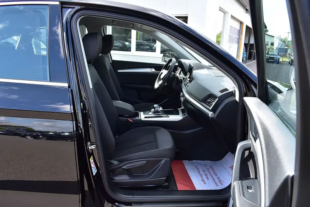 Audi Q5 quattro Sportback - Thumbnail 9