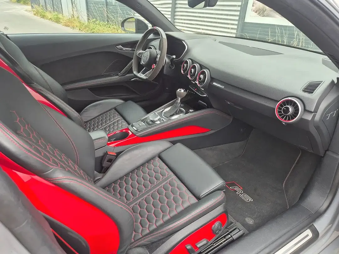Audi TT RS S tronic quattro Coupe - Thumbnail 3