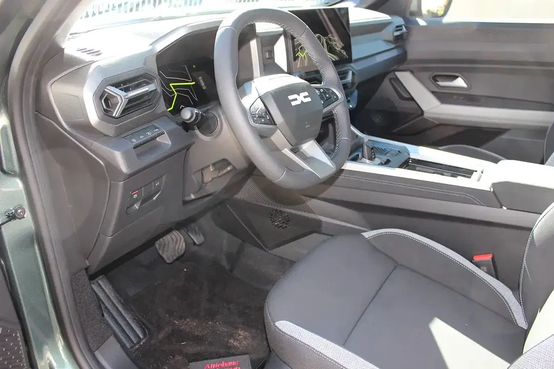 Dacia Bigster Hybrid Journey - Thumbnail 15