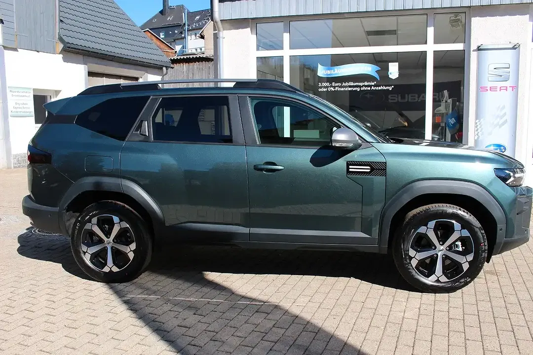 Dacia Bigster Hybrid Journey - Thumbnail 3