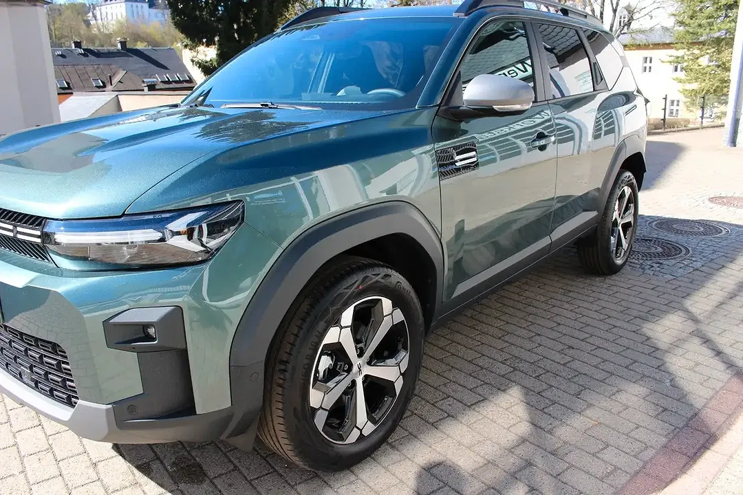 Dacia Bigster Hybrid Journey - Thumbnail 8
