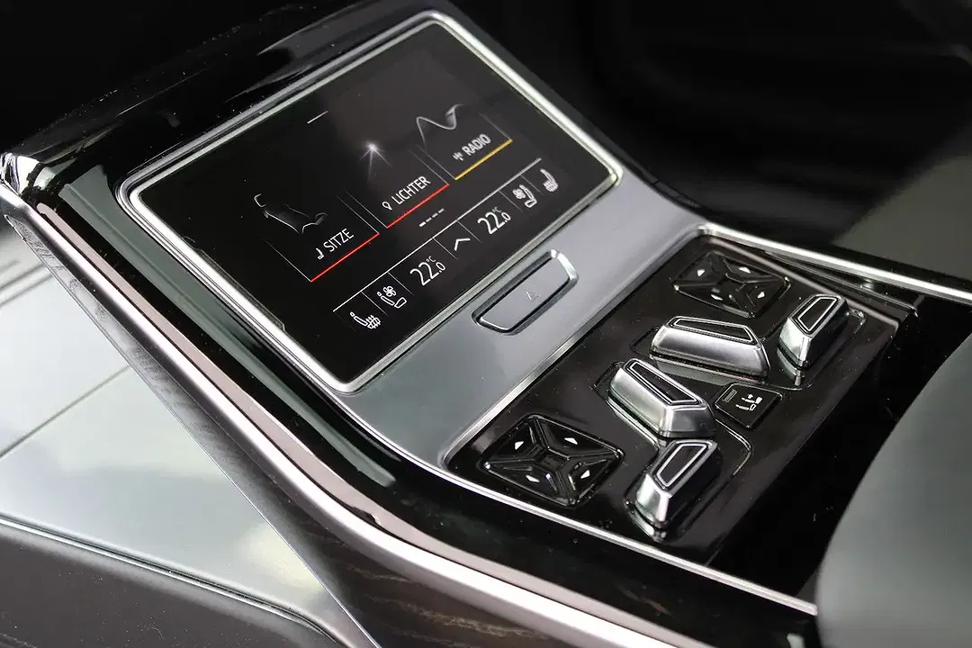 Audi A8 60 TFSI quattro S line - Thumbnail 13