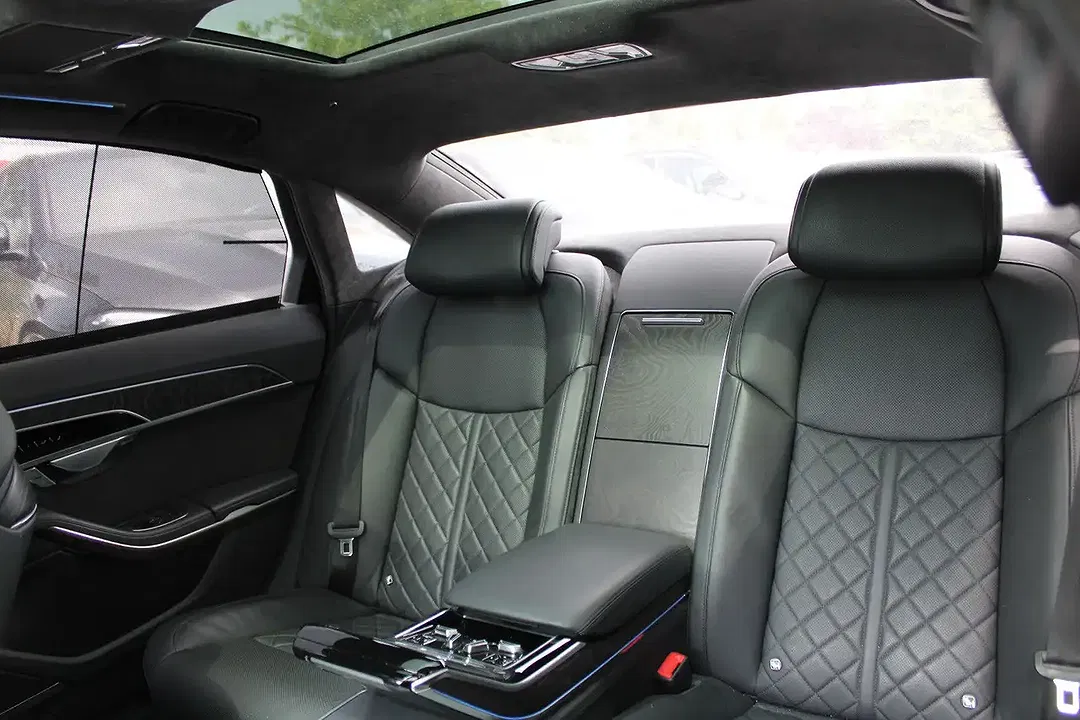 Audi A8 60 TFSI quattro S line - Thumbnail 7