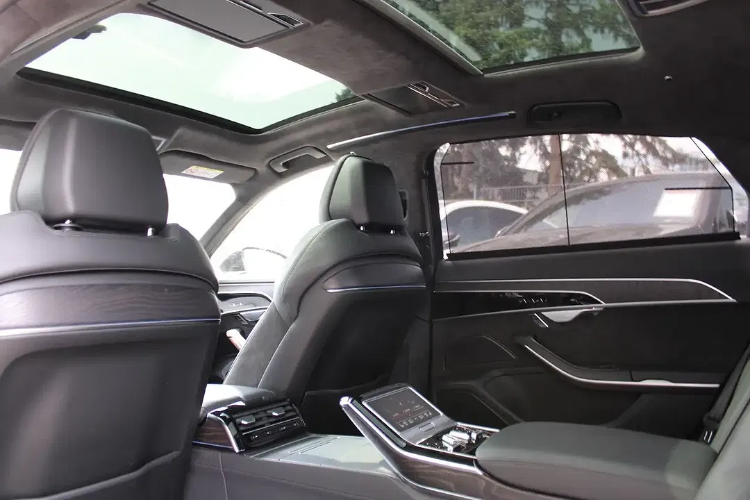 Audi A8 60 TFSI quattro S line - Thumbnail 8