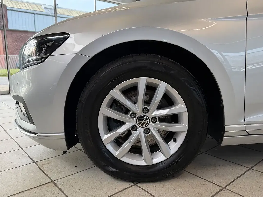 Volkswagen Passat Variant 2.0 TDI DSG - Thumbnail 12