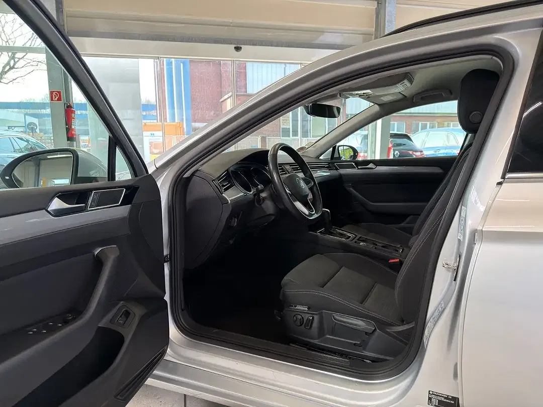 Volkswagen Passat Variant 2.0 TDI DSG - Thumbnail 13