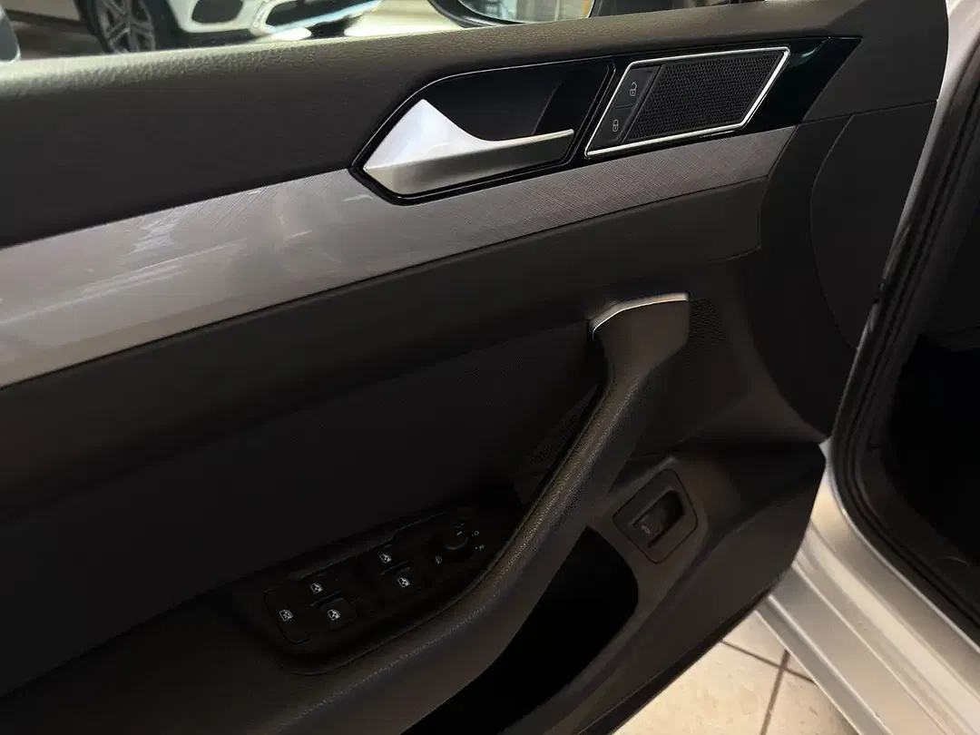 Volkswagen Passat Variant 2.0 TDI DSG - Thumbnail 15