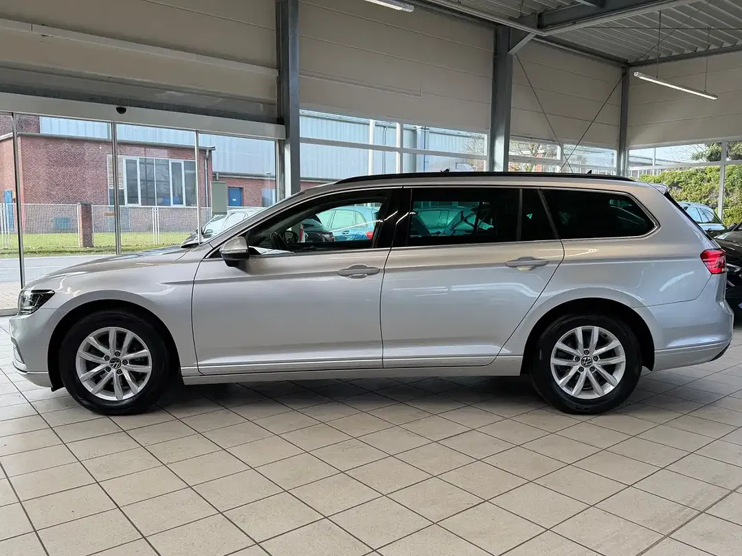 Volkswagen Passat Variant 2.0 TDI DSG - Thumbnail 2