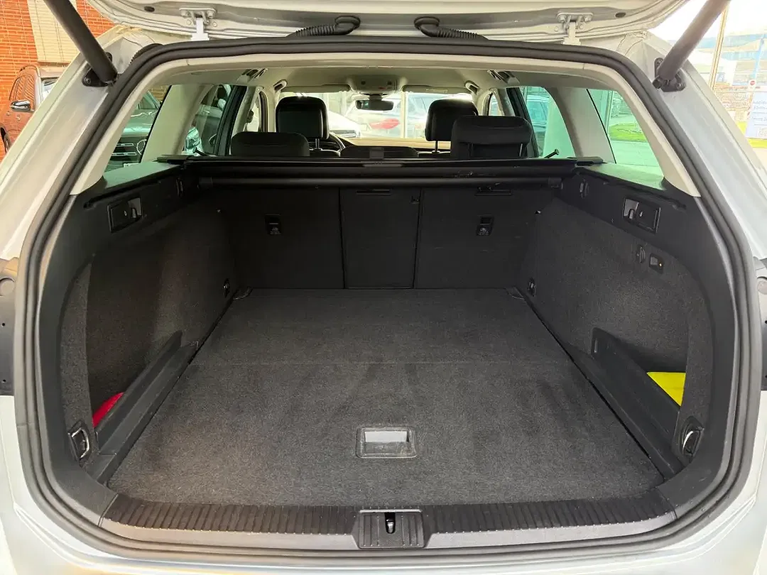 Volkswagen Passat Variant 2.0 TDI DSG - Thumbnail 6