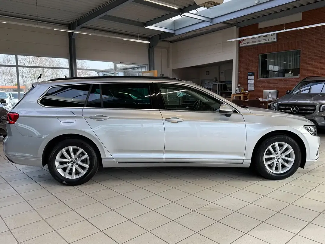 Volkswagen Passat Variant 2.0 TDI DSG - Thumbnail 9
