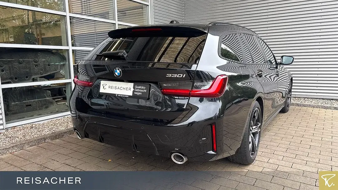 BMW 330 xDrive M Sport - Thumbnail 2
