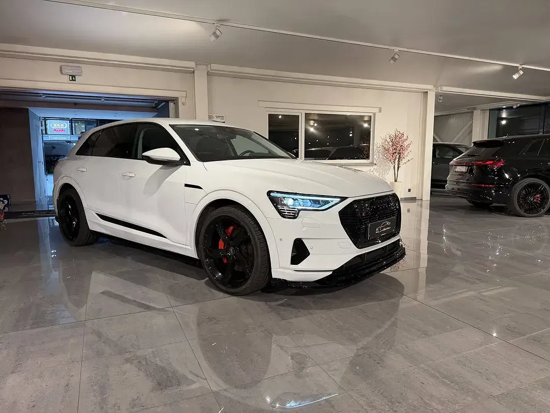 Audi Q8 e-tron Black Edition S line - foto 1