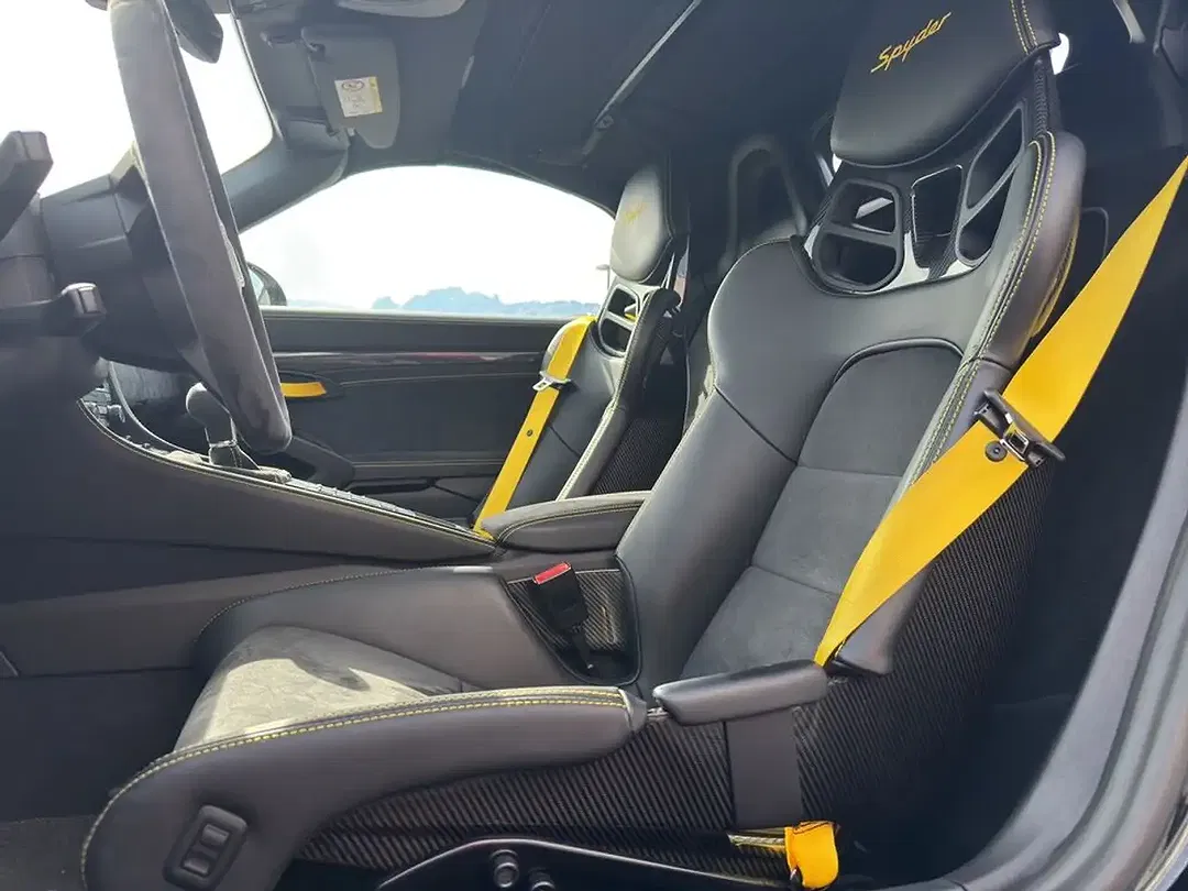 Porsche 718 Spyder - Thumbnail 11