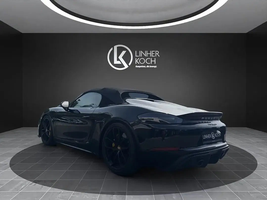 Porsche 718 Spyder - Thumbnail 3
