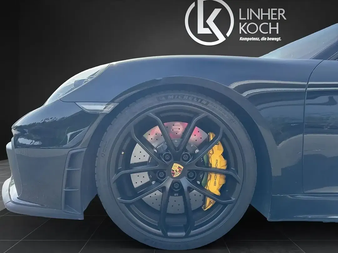 Porsche 718 Spyder - Thumbnail 8