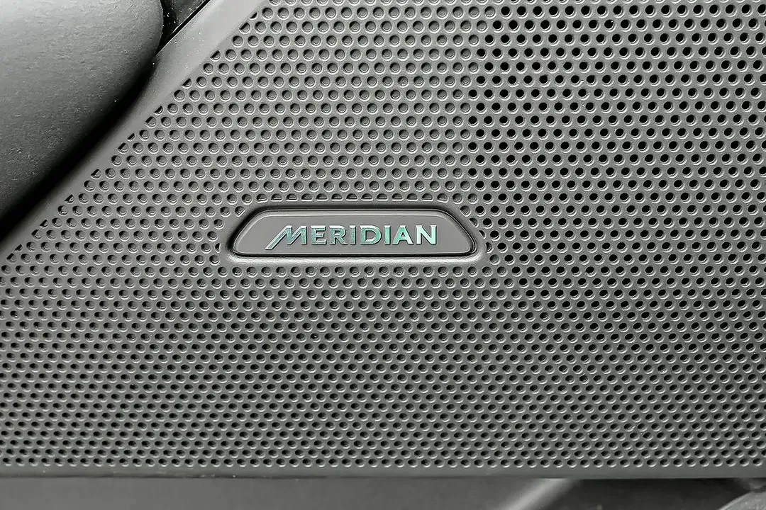 Land Rover Range Rover Velar P400e Dynamic SE - Thumbnail 16