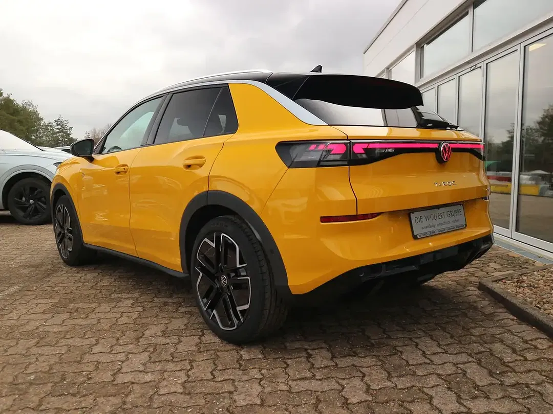 Volkswagen T-Roc 1.5 eTSI DSG R-Line - Thumbnail 3