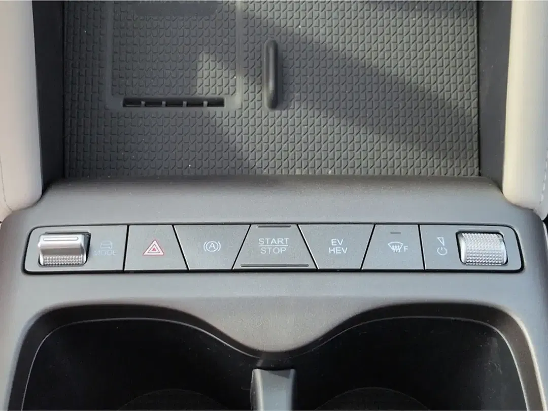 BYD Atto 2 DM-i Boost - foto 14
