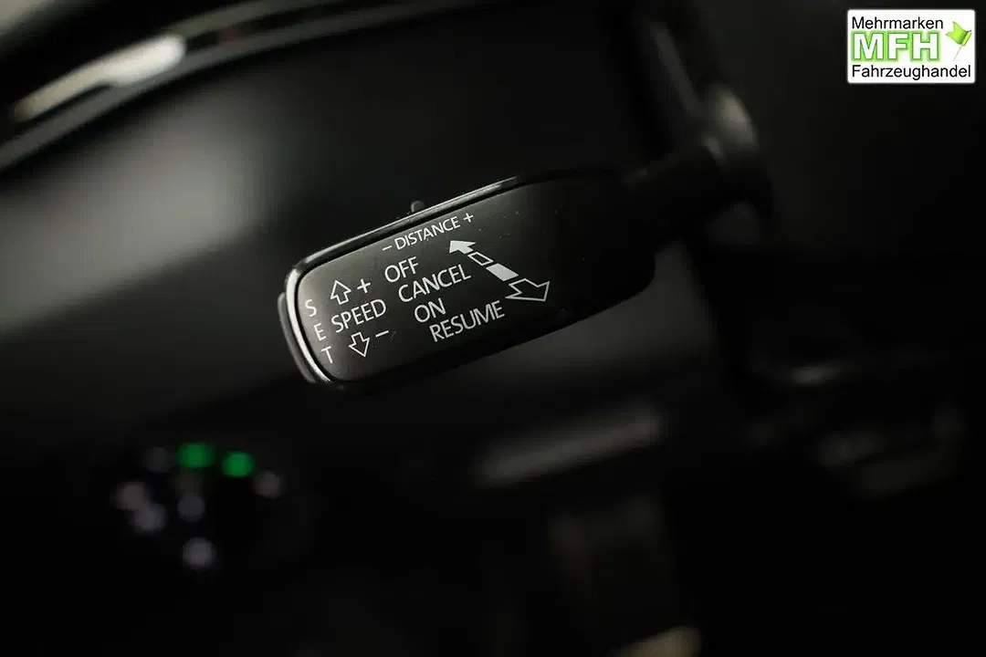 Skoda Karoq 1.5 TSI DSG Sportline - Thumbnail 9