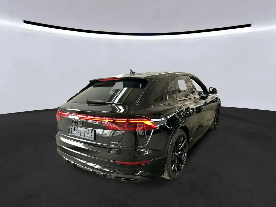 Audi Q8 55 TFSI e Matrix LED S line - Thumbnail 6
