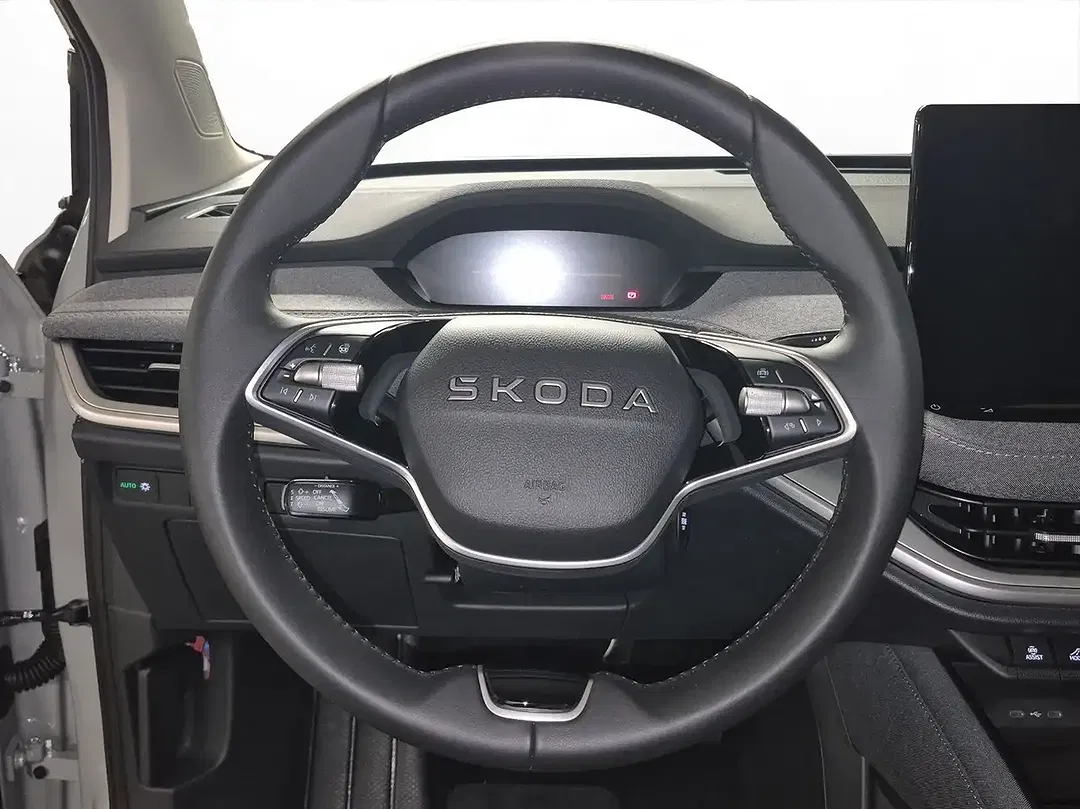 Skoda Enyaq 60 Loft - Thumbnail 10