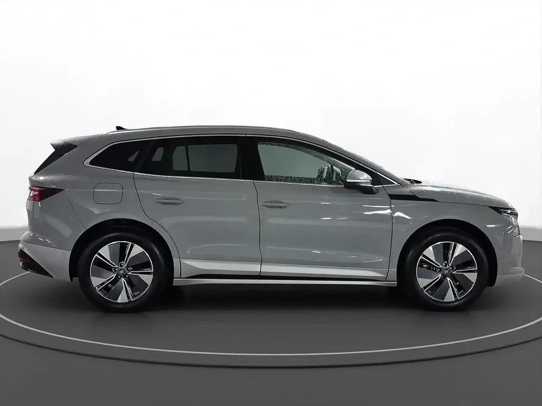 Skoda Enyaq 60 Loft - Thumbnail 6