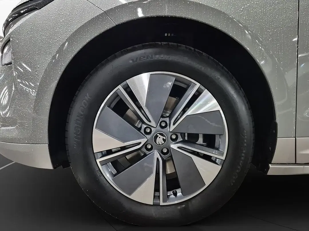 Skoda Enyaq 60 Loft - Thumbnail 7