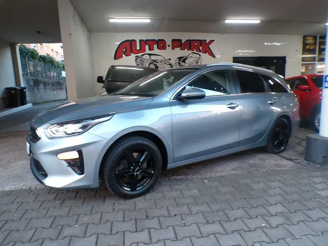 Kia Ceed SW / cee'd SW - foto 1