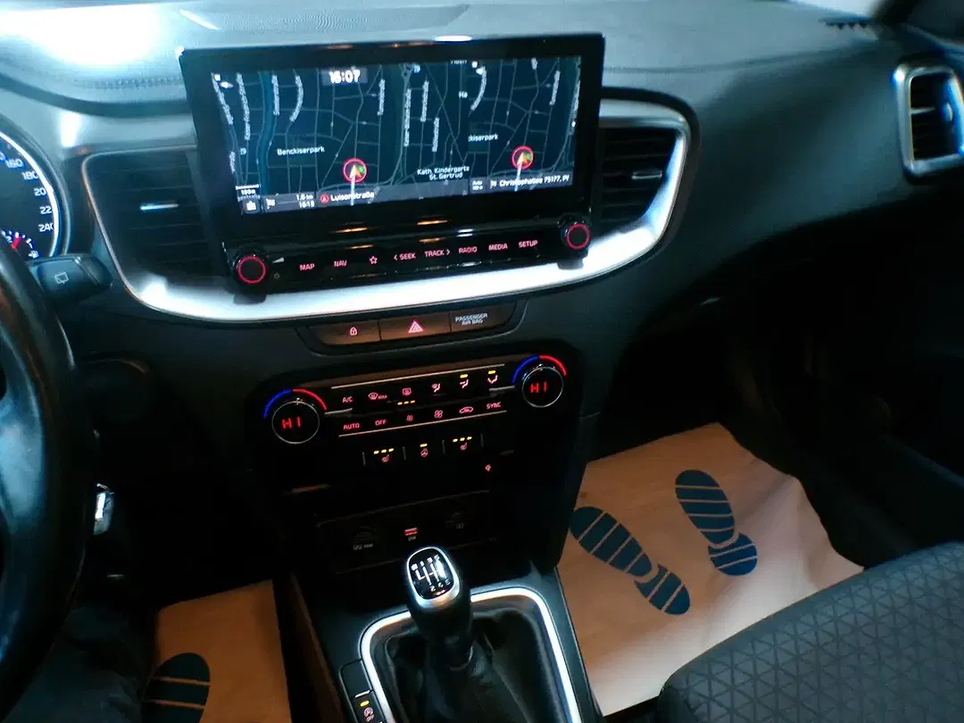 Kia Ceed SW / cee'd SW - Thumbnail 11