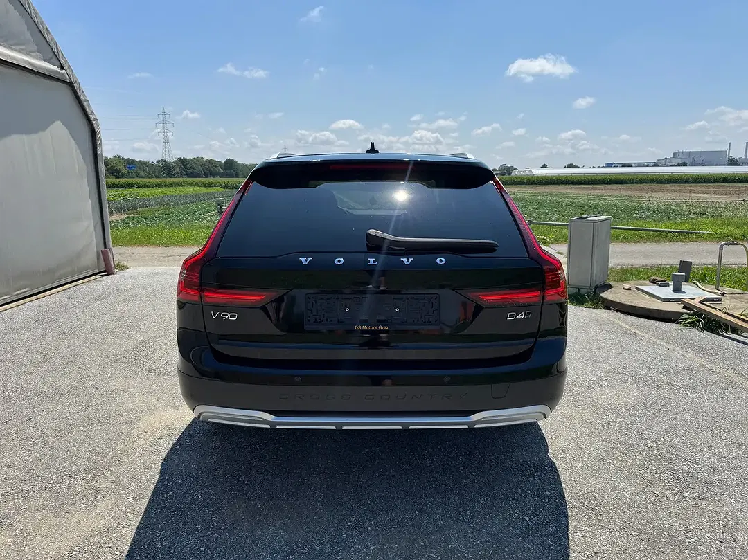 Volvo V90 Cross Country B4 Geartronic AWD Ultimate - Thumbnail 5