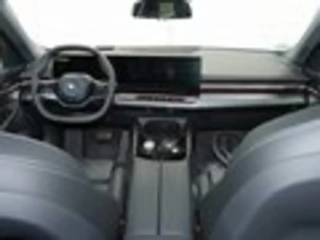 BMW 550 xDrive - Thumbnail 8