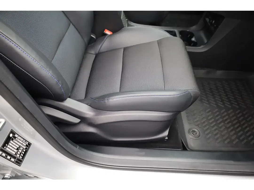 MG MG4 Luxury - Thumbnail 15