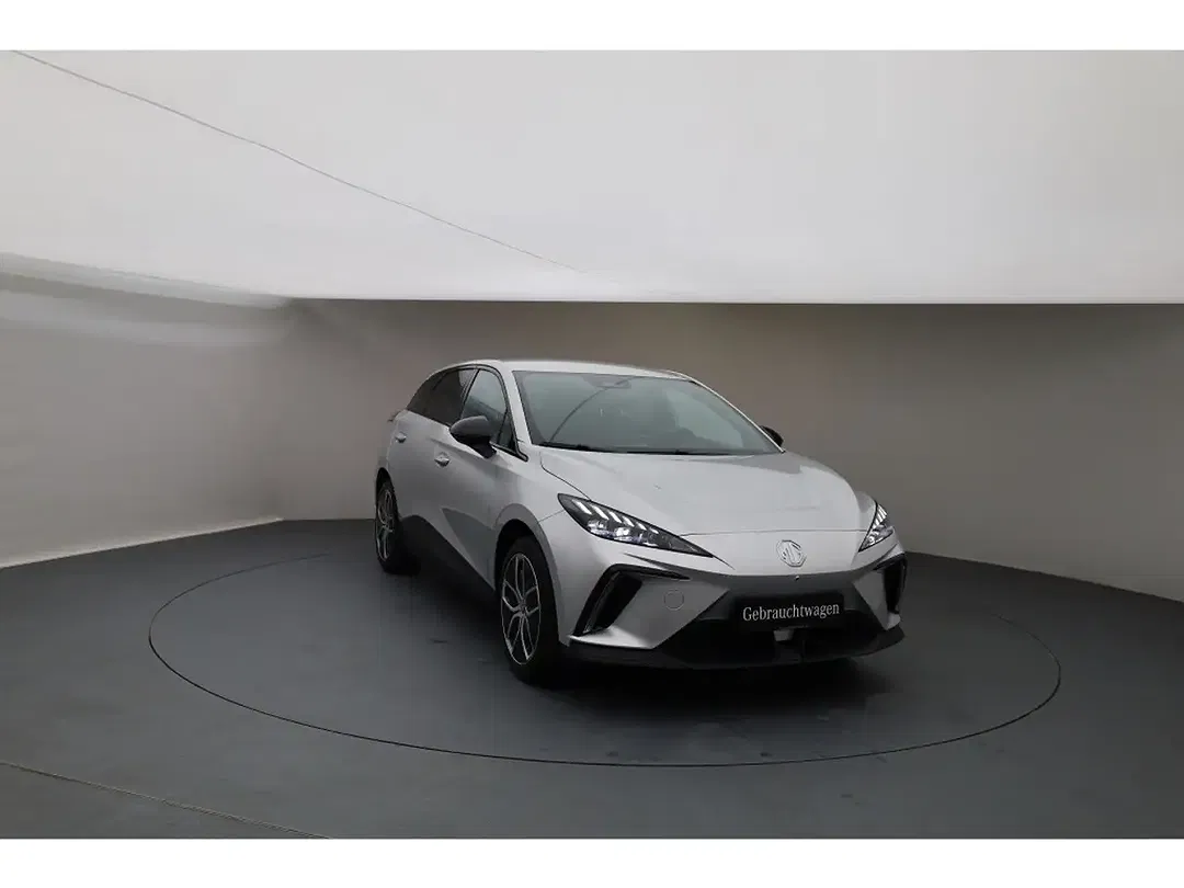 MG MG4 Luxury - Thumbnail 7