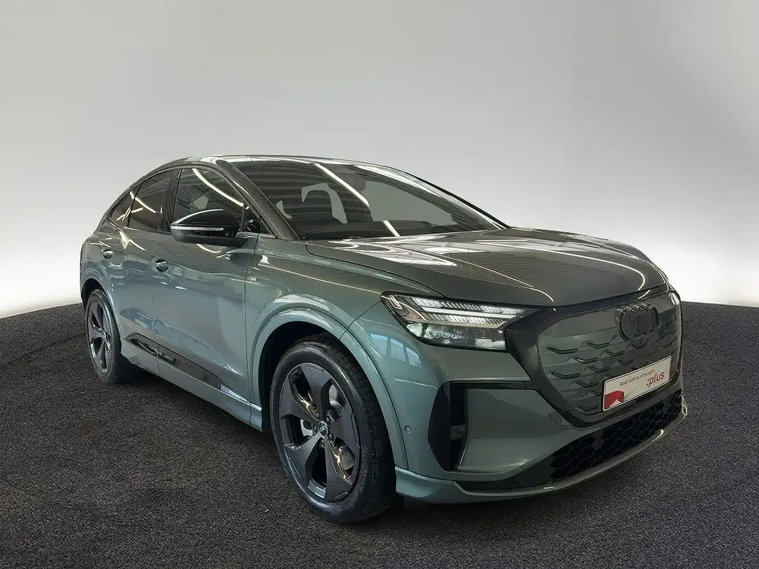 Audi Q4 e-tron quattro - Thumbnail 4