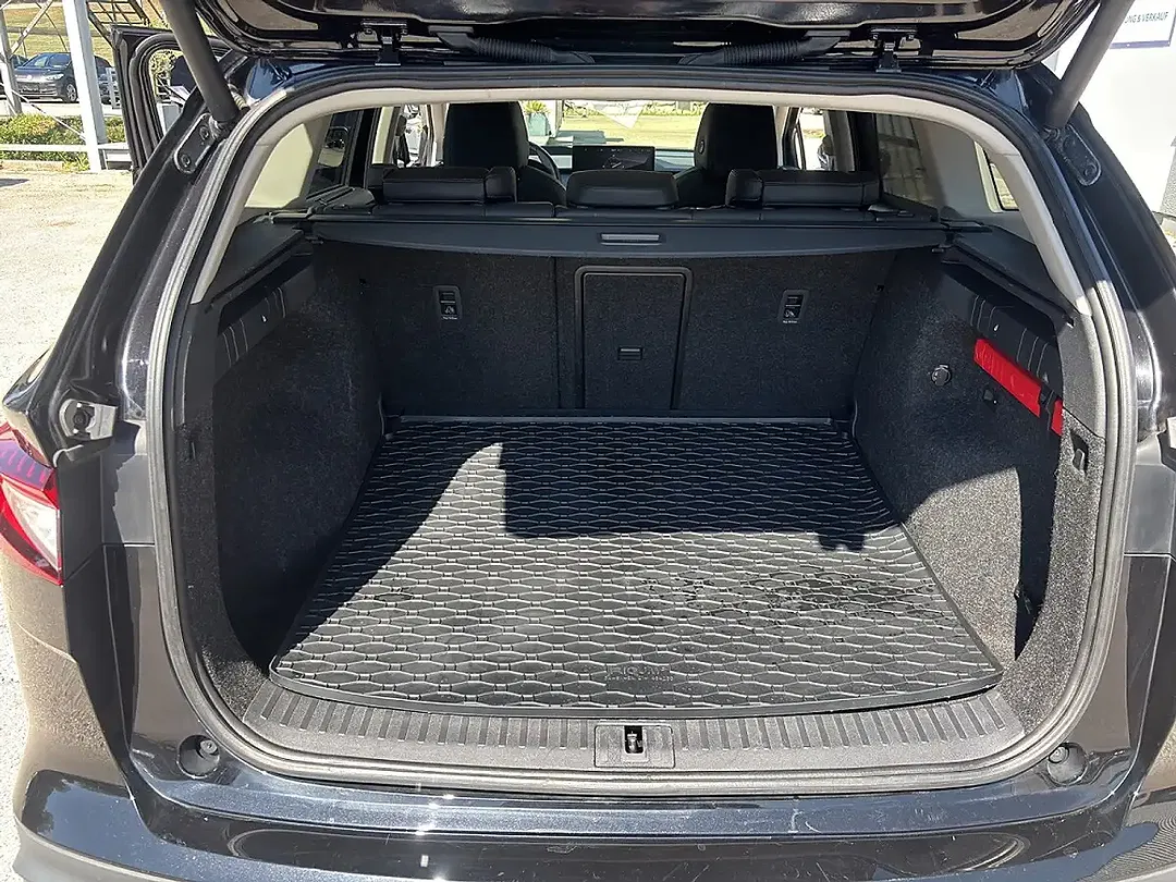 Skoda Enyaq 80 iV Suite - Thumbnail 19