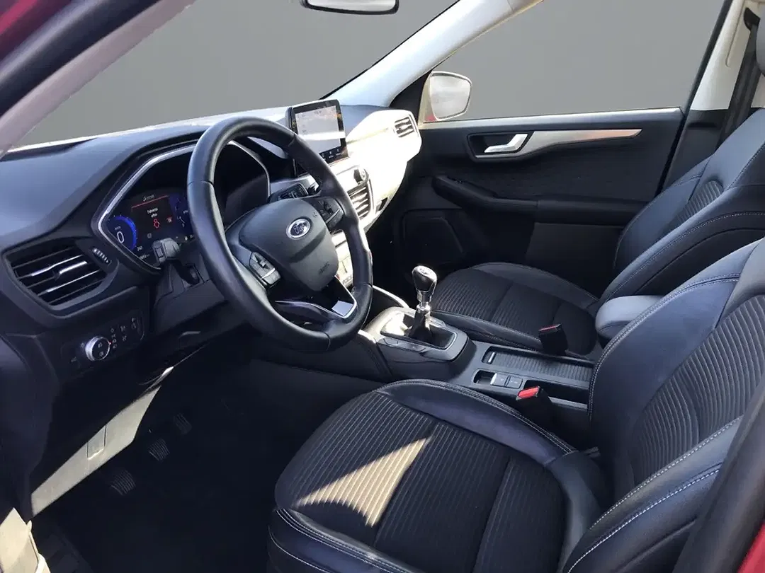 Ford Kuga 1.5 EcoBoost Titanium X - Thumbnail 9