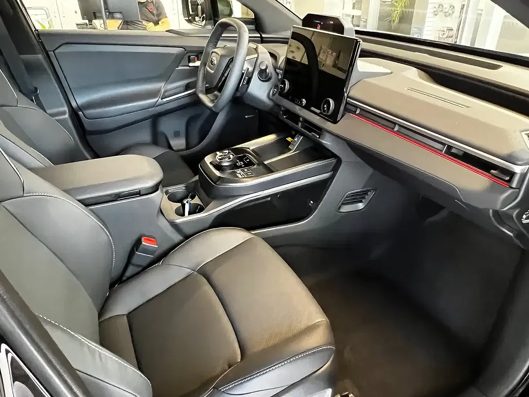 Subaru Solterra AWD Comfort - Thumbnail 8