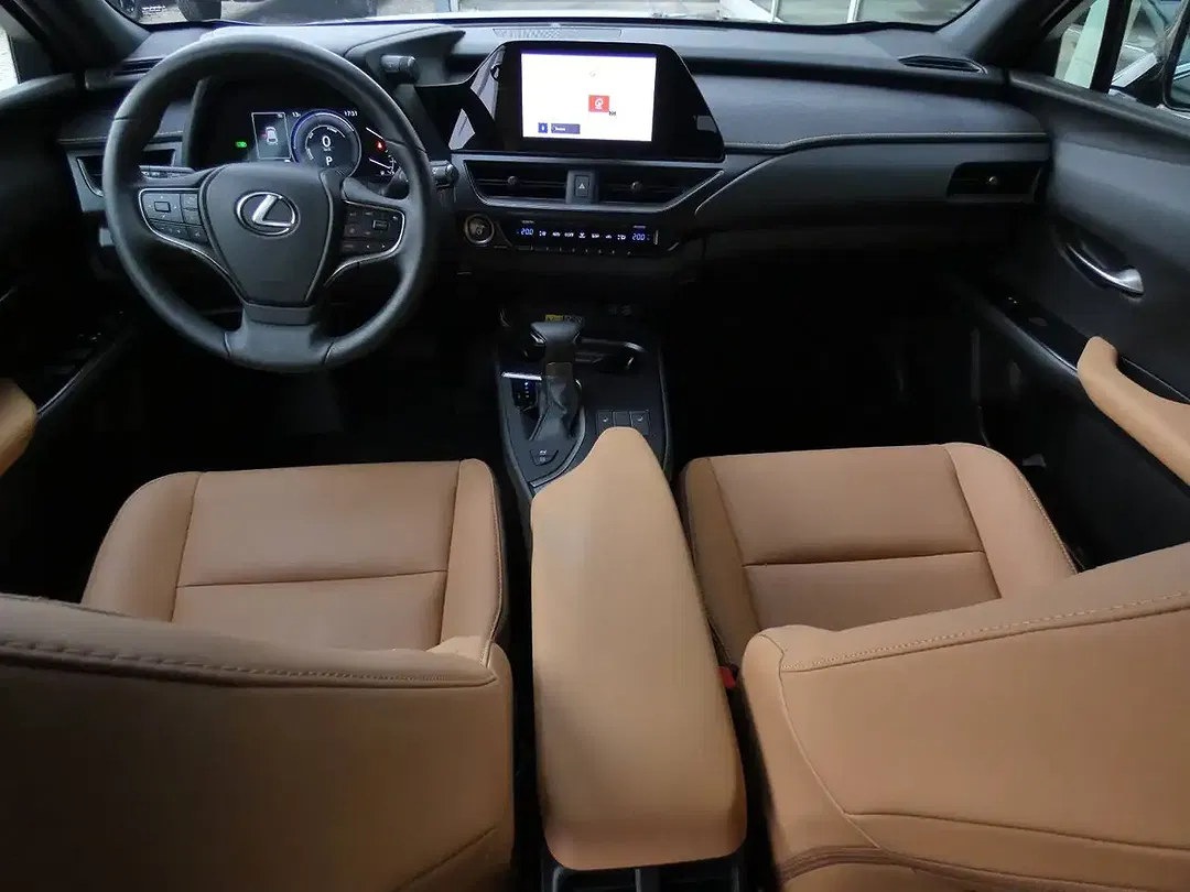 Lexus UX 250h Hybrid F SPORT Design - Thumbnail 13