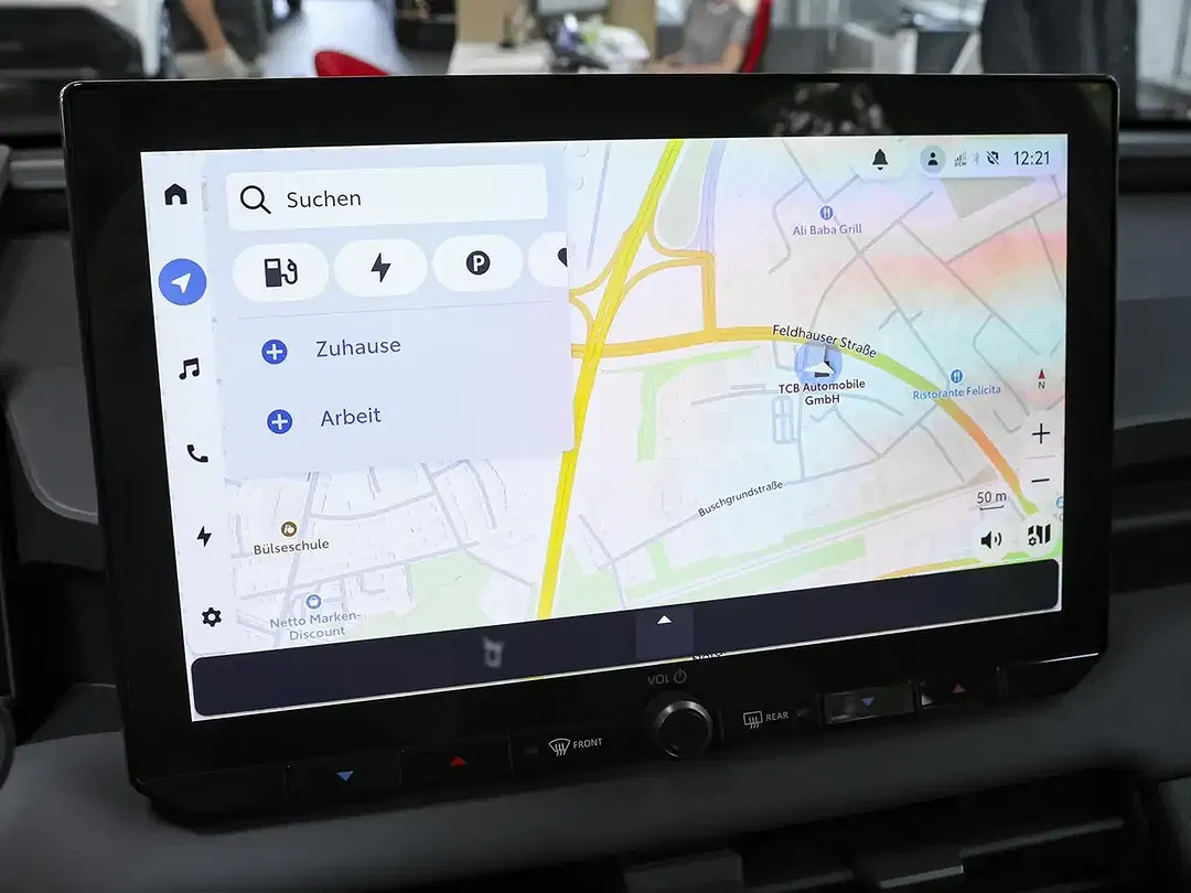 Toyota RAV 4 PHEV Style - Thumbnail 11