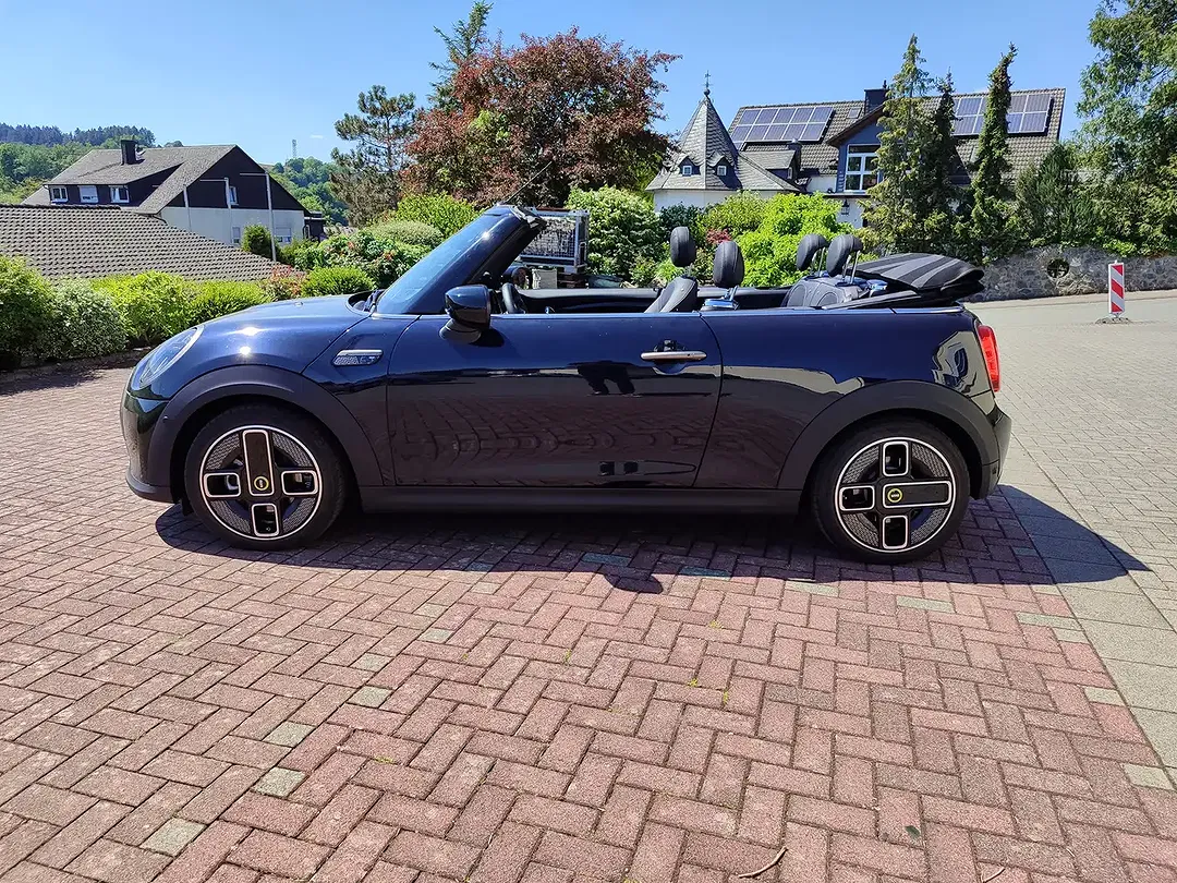 MINI One Cabrio SE Cooper - Thumbnail 10