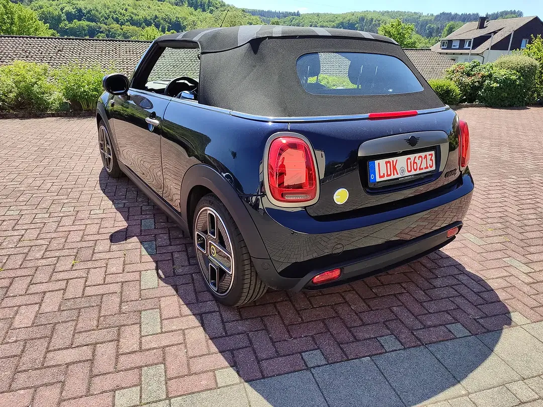 MINI One Cabrio SE Cooper - Thumbnail 8